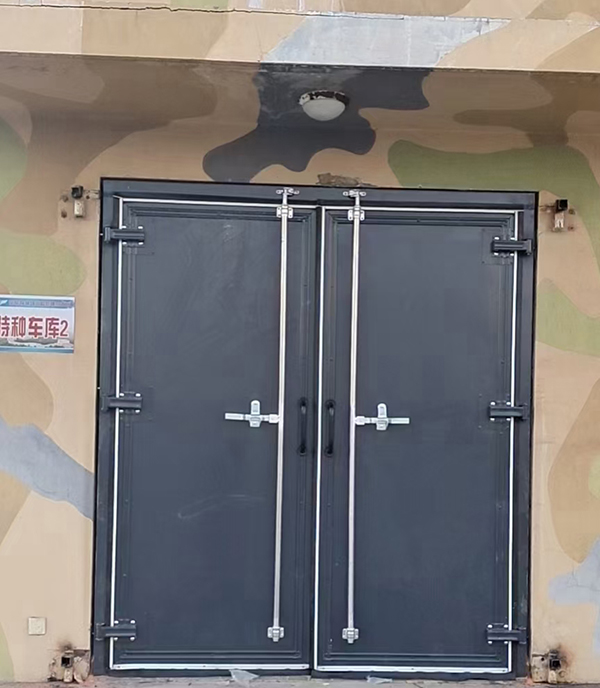 达日工业平开门