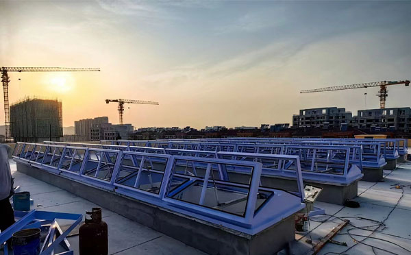 消防达日排烟窗工作原理