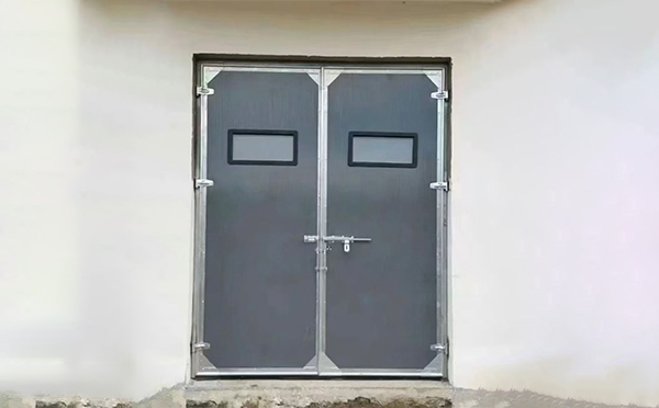 达日工业门在高温作业区域的运行表现